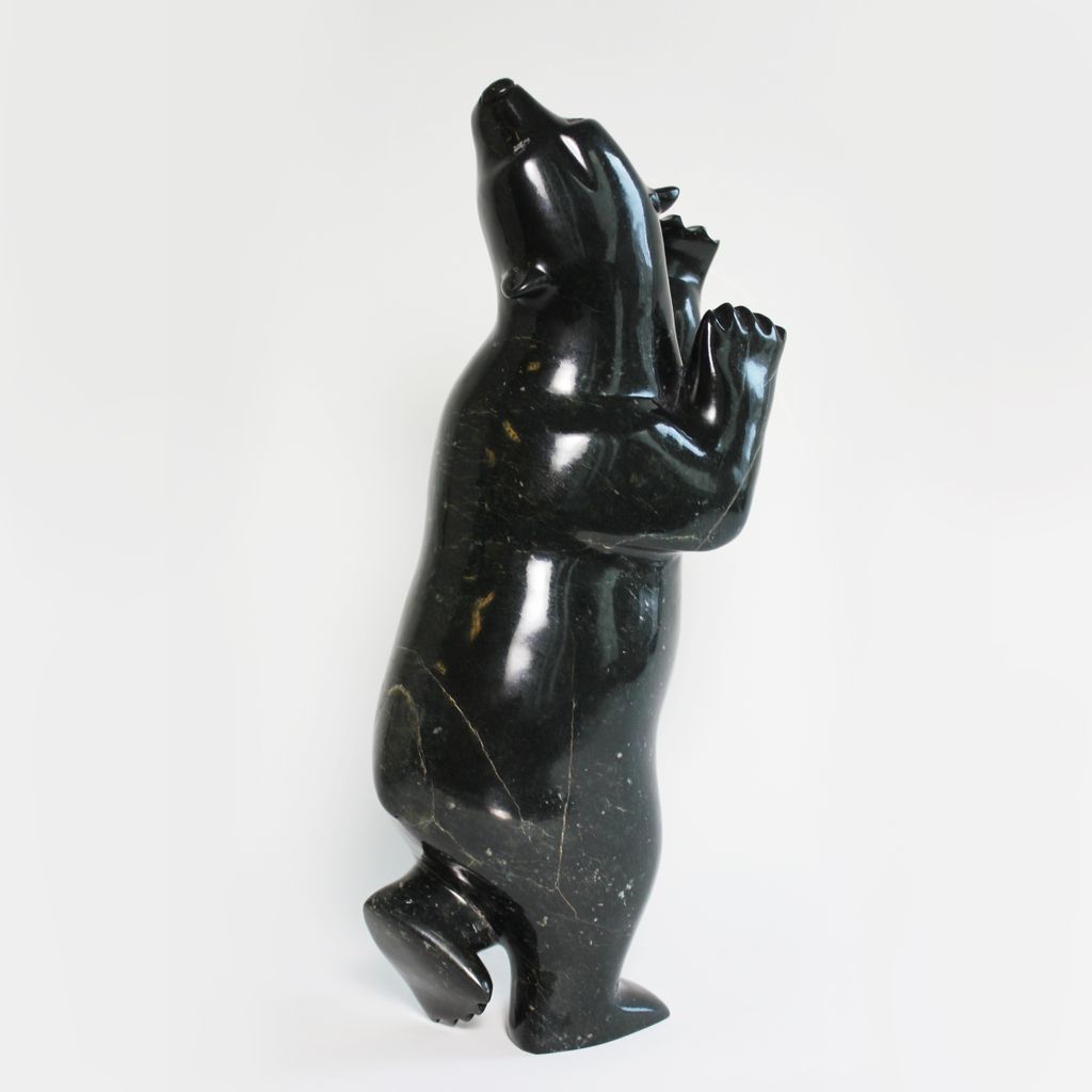 "Pinnguatu” (playing bear)