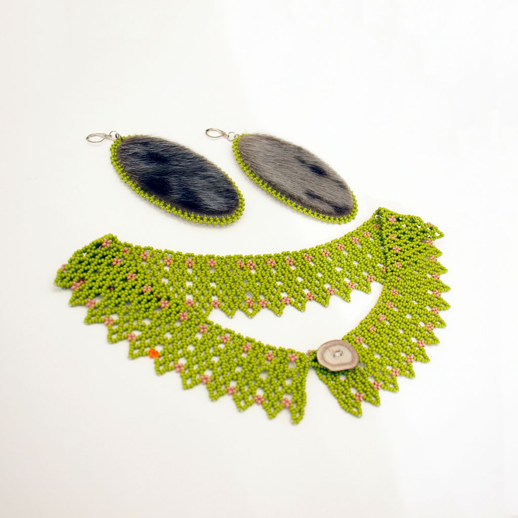 Beaded Collar and Matching earring set
