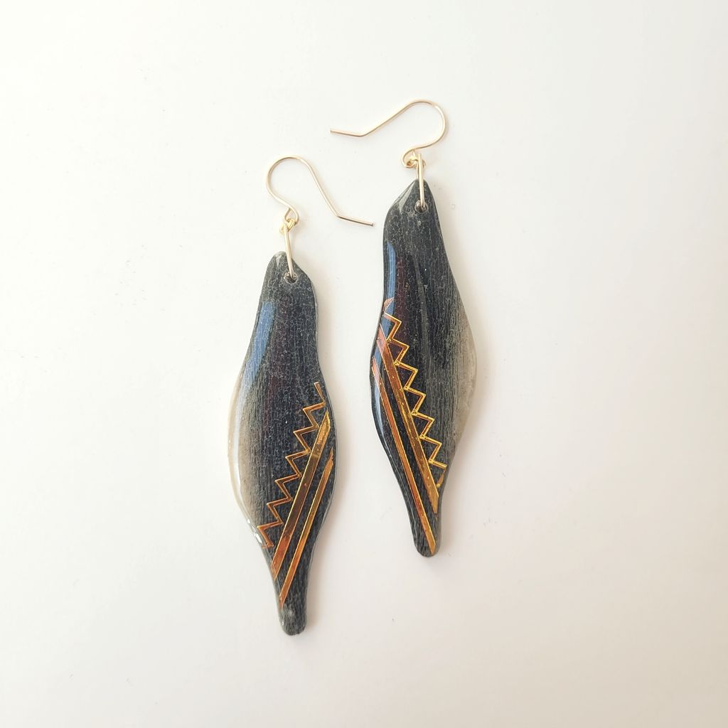 Seal earrings