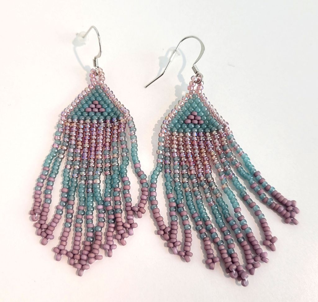 Lilac Saras
