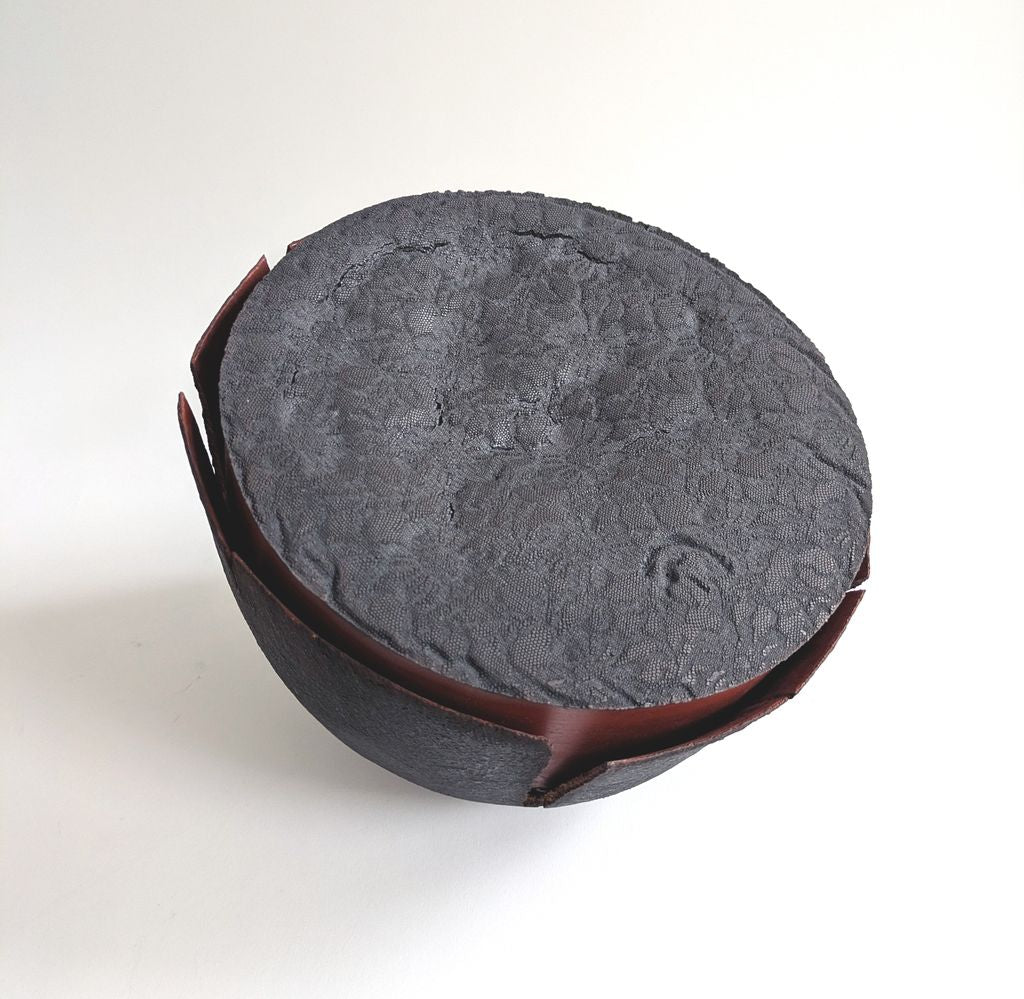 Husk Series Black