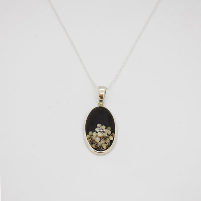 Pendentif oval noir, 2019 - La Guilde