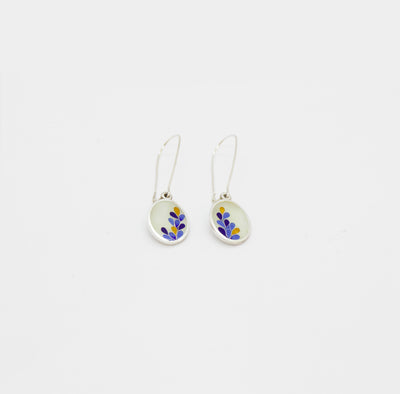 Boucles d'oreilles ovales blanches, 2019 - La Guilde