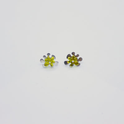 Petites boucles d'oreilles « stud » jaunes (collection Funky Obsession), 2019 - La Guilde
